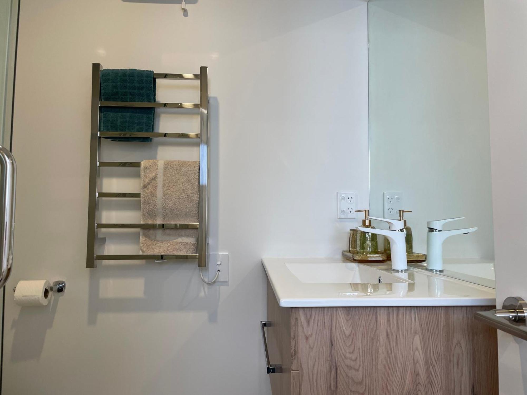 Luxury 2 Bedroom Townhouse Opposite Merivale Mall Christchurch Ngoại thất bức ảnh