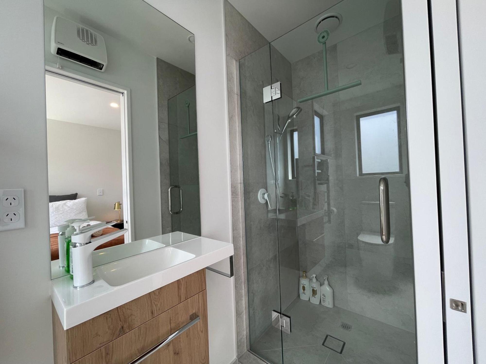 Luxury 2 Bedroom Townhouse Opposite Merivale Mall Christchurch Ngoại thất bức ảnh